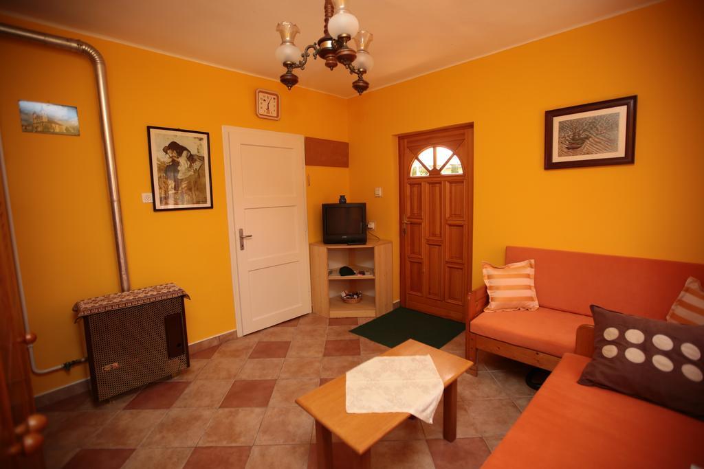 Lonci Apartman ซาลาคาโรส ภายนอก รูปภาพ