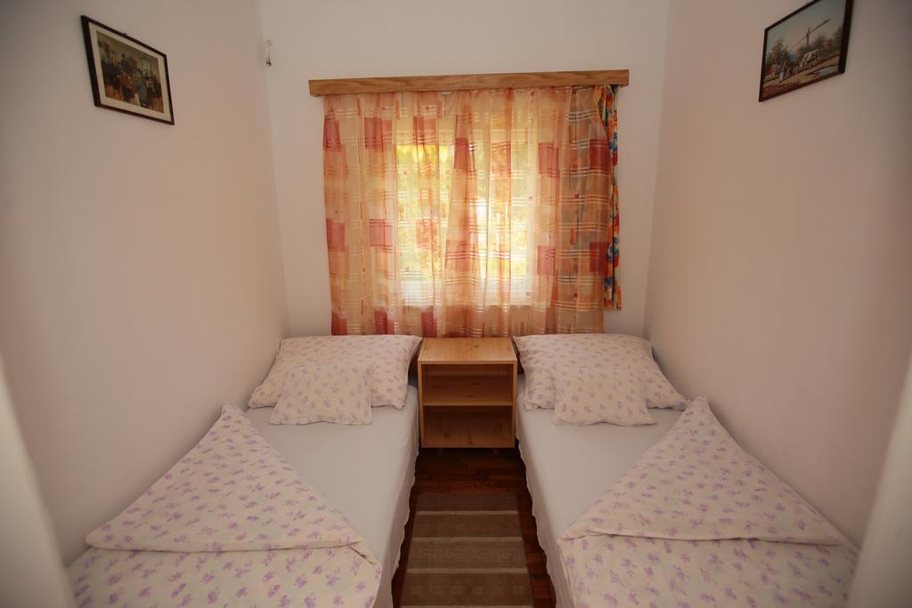 Lonci Apartman ซาลาคาโรส ภายนอก รูปภาพ